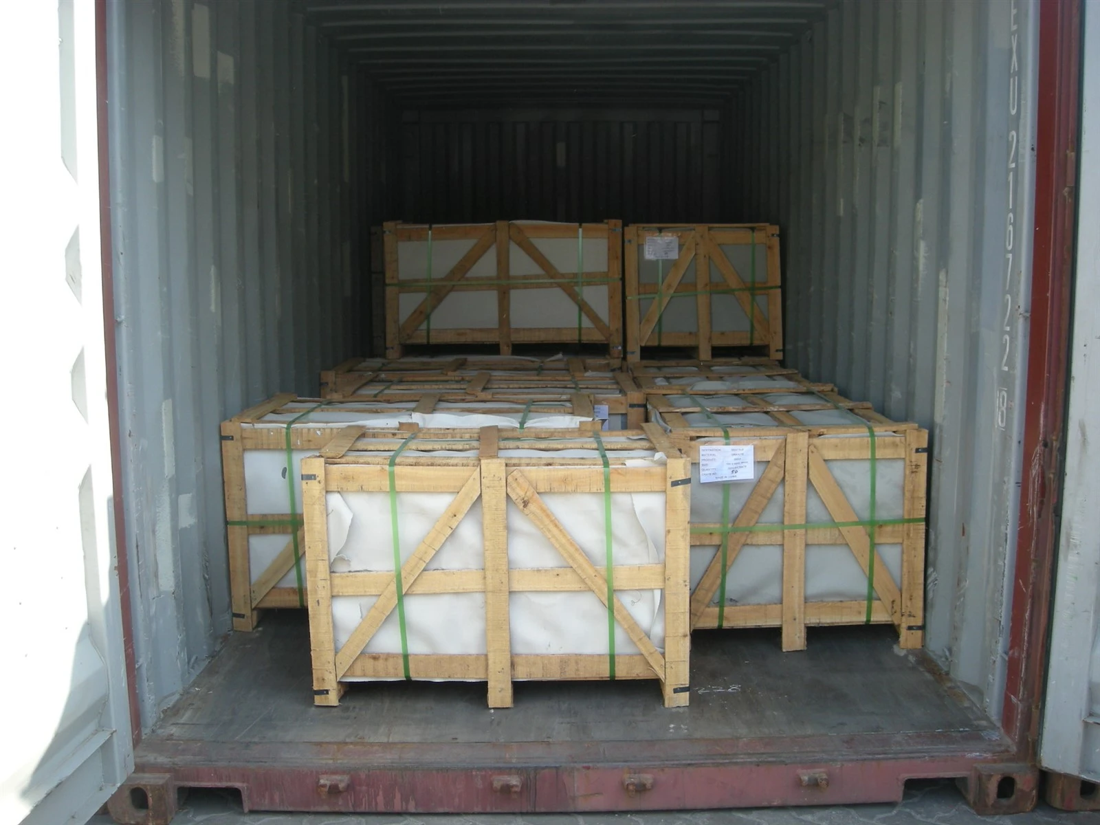 Seaworthy wooden crates packaging for granite cemetery memorial export shipment Seaworthy wooden crates packaging for granite cemetery memorial export shipment